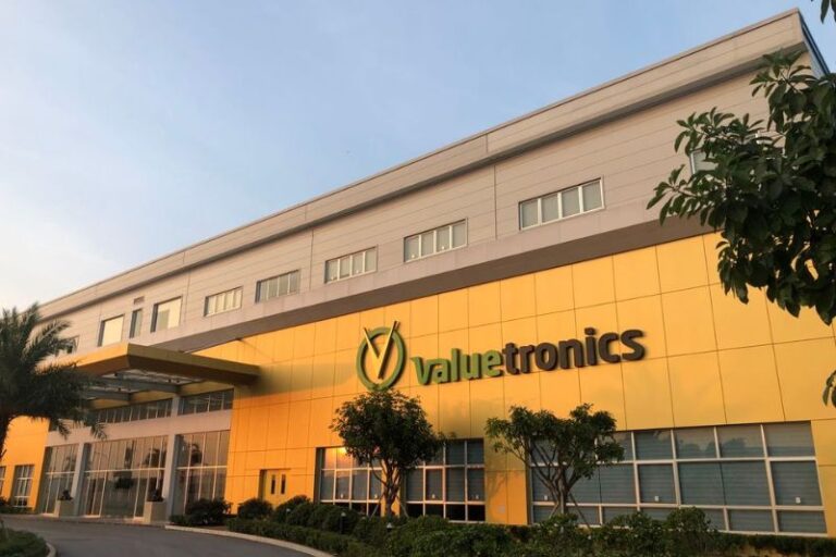 Beyond Blue Chips: 3 Singapore Stocks Paying Dividends in December 2025 Valuetronics Vietnam | Image credit: Valuetronics