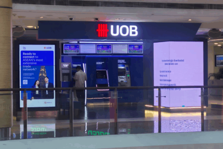 3 Cash-Rich Stocks Paying More than Your CPF UOB