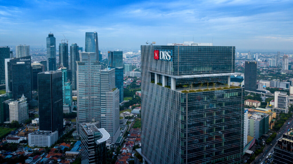 DBS Hovering at All-Time High: Should You Take Profits or Stay Invested? DBS