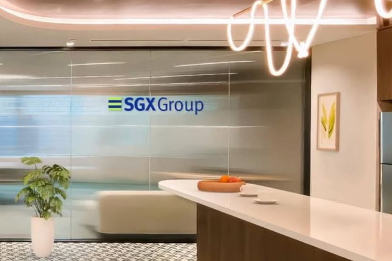 4 Blue-Chip Dividend Stocks for a Stress-Free Retirement SGX Group