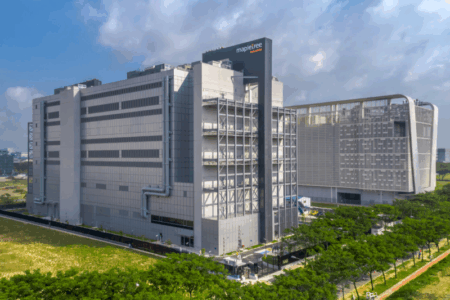 3 REITs That Could Boost Dividends as Borrowing Costs Ease Mapletree Industrial Trust (MIT)