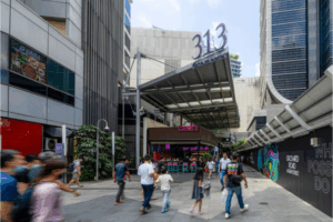 3 Singapore Stocks Ready to Rally as 2025 Wraps Up Lendlease Global Commercial REIT