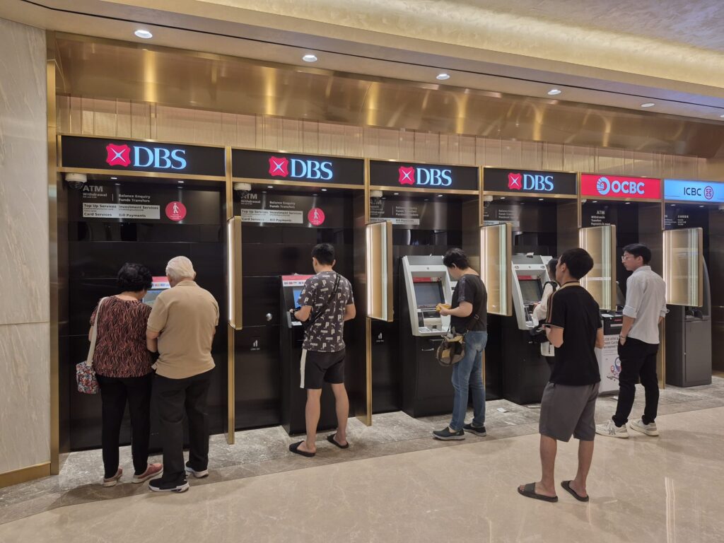 Singapore Dividend Stocks Are Rallying: Should Investors Take Profit or Hold? DBS (Photo by Rachel)